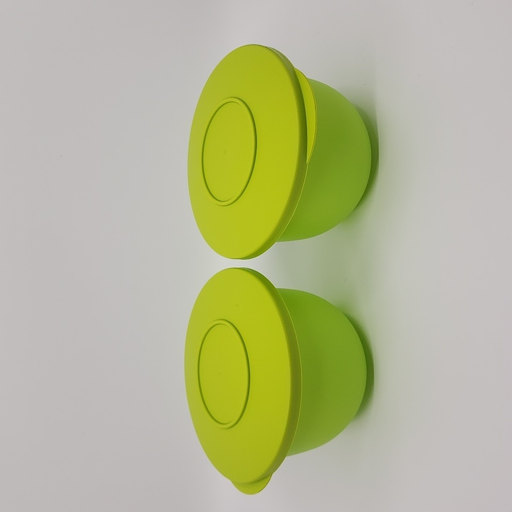 Tupperware Mini Impressions  Bowls Set of  2 Exclusif Lime Colour